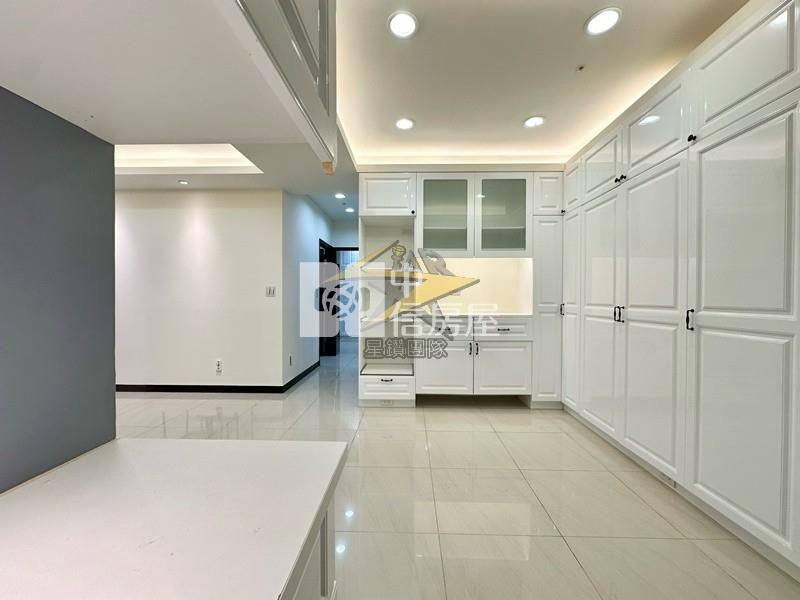 【星鑽】專約★A19國峰苑百萬裝潢3房B1車位房屋室內格局與周邊環境