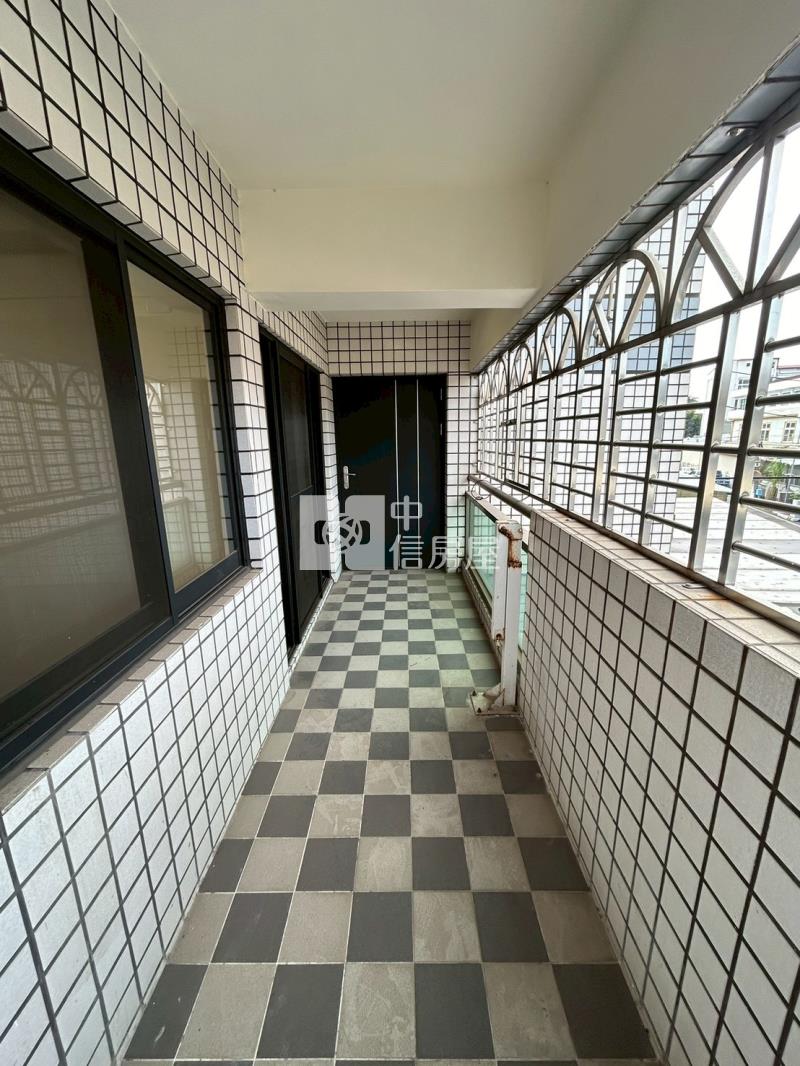 斗六環內三學區全新整理三房(免800萬！)房屋室內格局與周邊環境