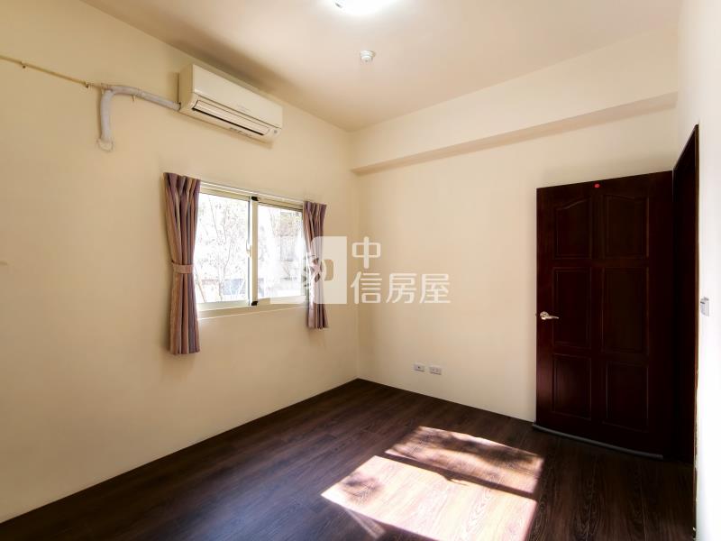 鼎川優閣中國醫BOT三房平車房屋室內格局與周邊環境