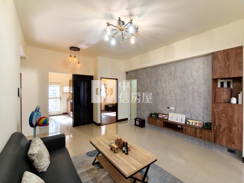 鼎川優閣中國醫BOT三房平車房屋室內格局與周邊環境