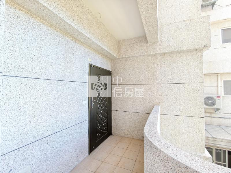 鼎川優閣中國醫BOT三房平車房屋室內格局與周邊環境