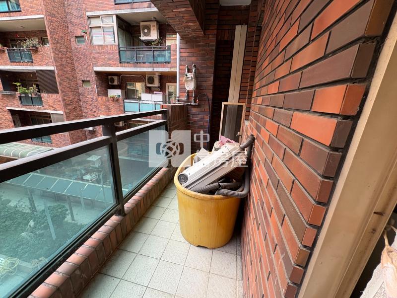 復旦中學稀有釋出羅曼蒂優質四房平車房屋室內格局與周邊環境