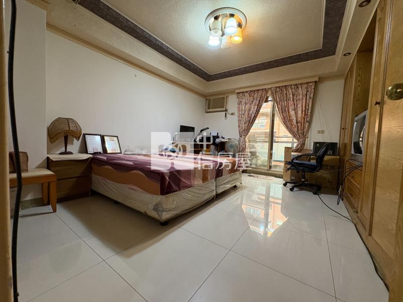 復旦中學稀有釋出羅曼蒂優質四房平車房屋室內格局與周邊環境