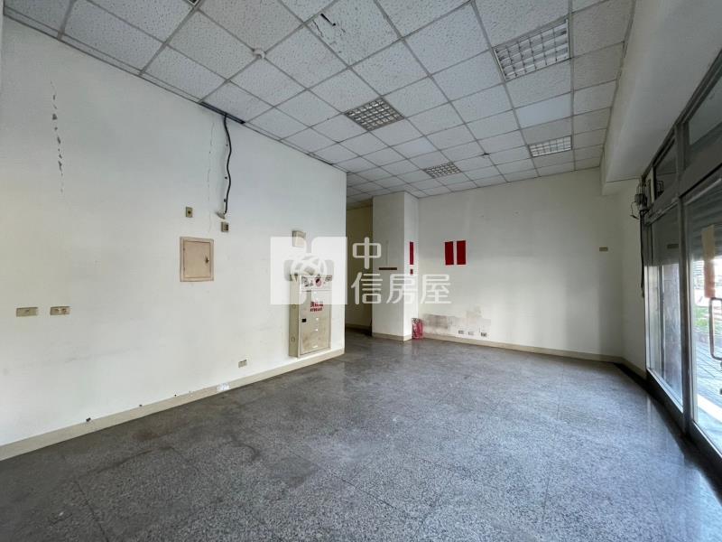 [首璽團隊]特力屋大面寬店面房屋室內格局與周邊環境