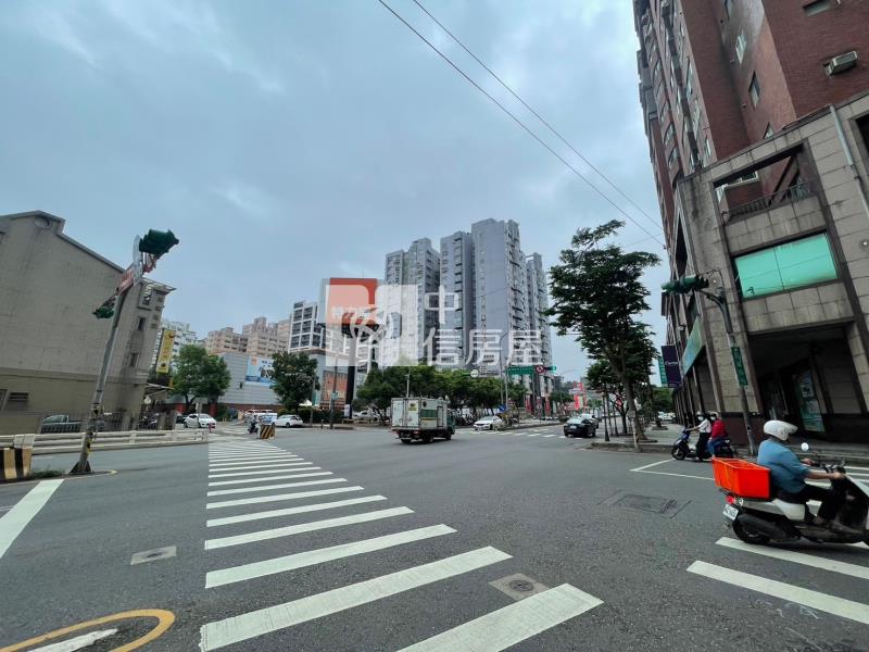 [首璽團隊]特力屋大面寬店面房屋室內格局與周邊環境