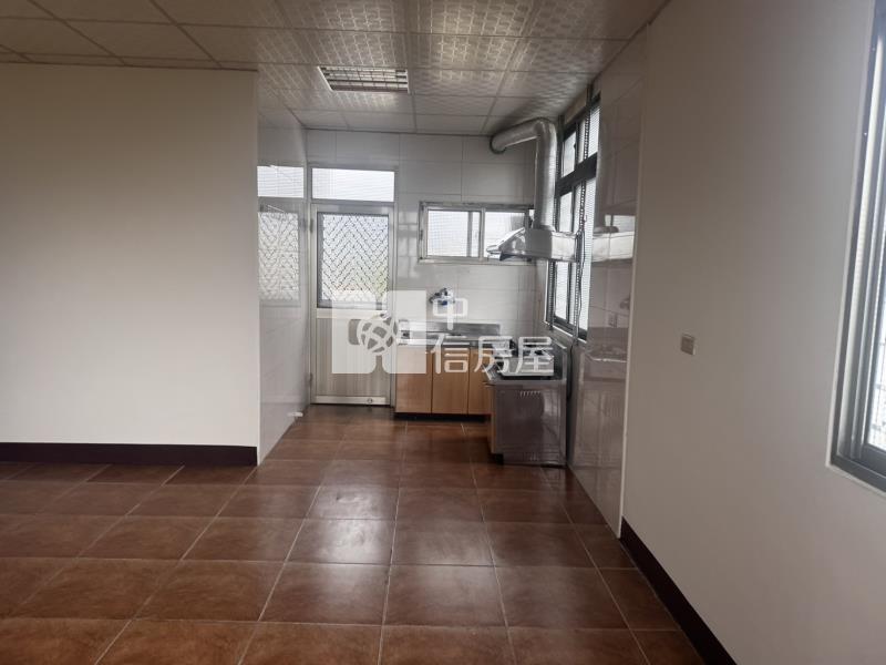 榮光公寓房屋室內格局與周邊環境