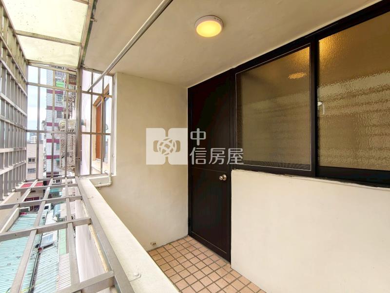 水湳經貿旁富宇新天地三房機上房屋室內格局與周邊環境