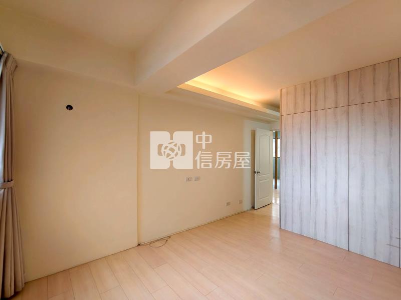 水湳經貿旁富宇新天地三房機上房屋室內格局與周邊環境