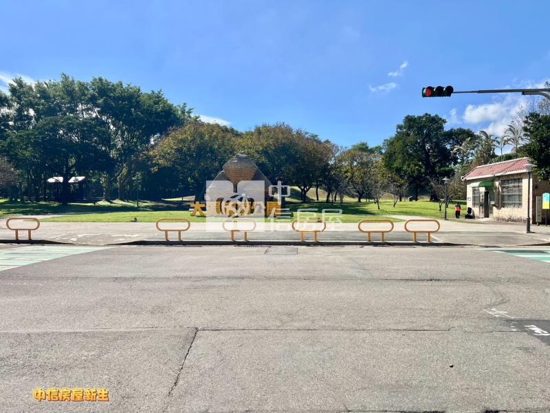 大溪埔頂公園旁.仁善國小雙車美別墅房屋室內格局與周邊環境