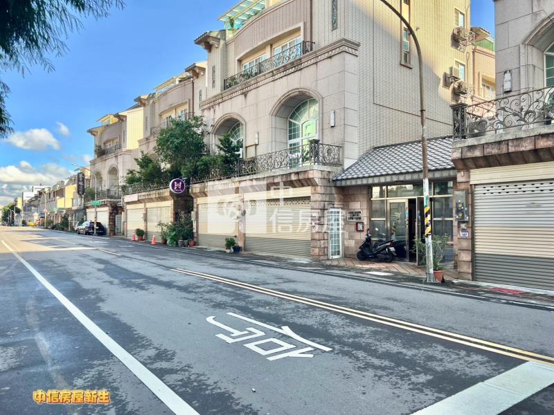 大溪埔頂公園旁.仁善國小雙車美別墅房屋室內格局與周邊環境