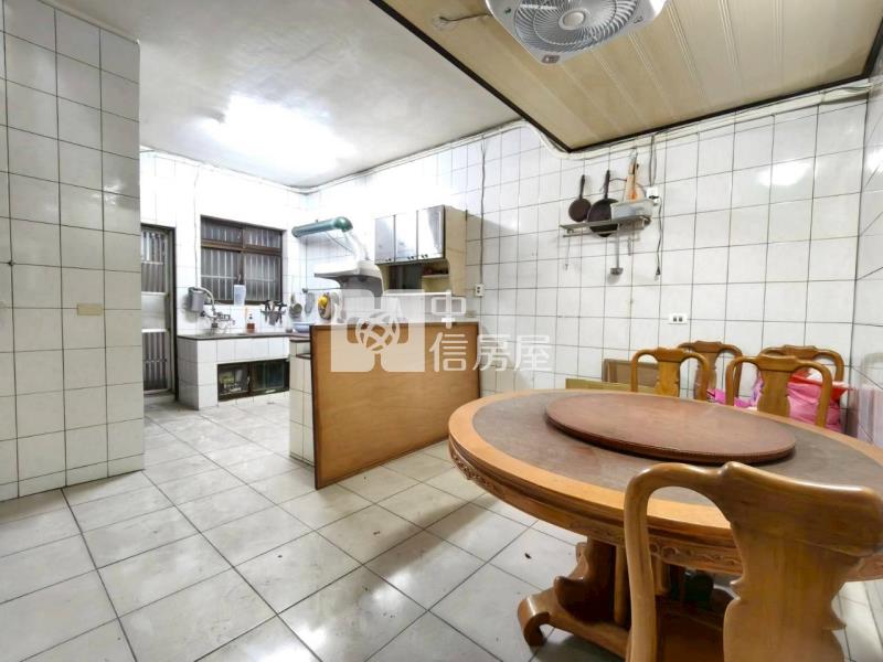 中壢SOGO忠福6房透天房屋室內格局與周邊環境