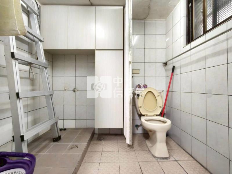 中壢SOGO忠福6房透天房屋室內格局與周邊環境