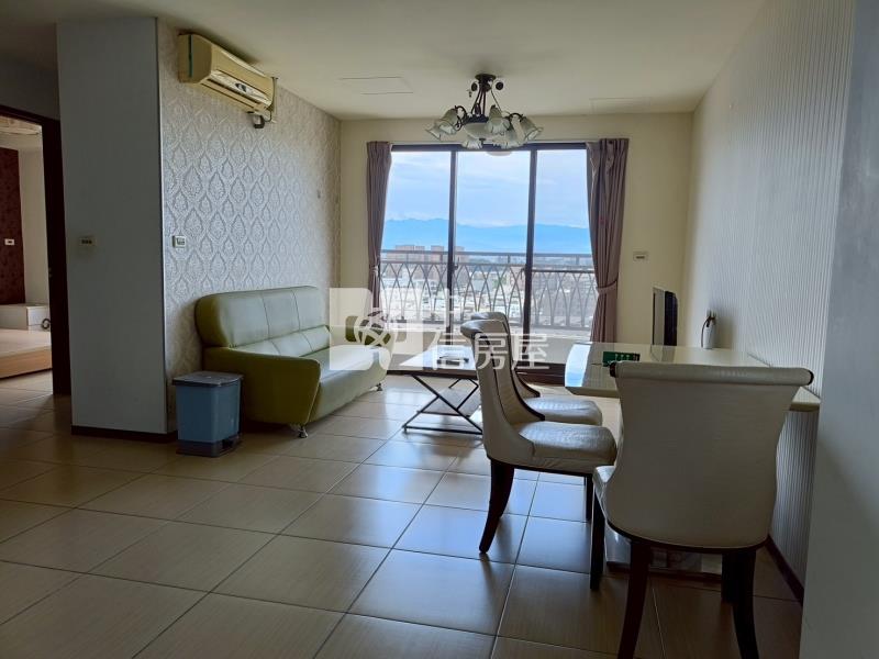 鼎藏晶華一期兩房房屋室內格局與周邊環境