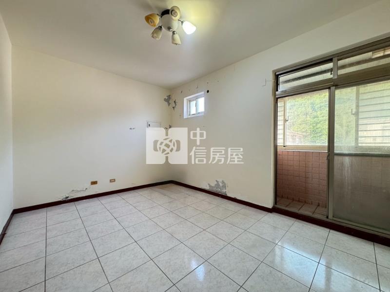 【冠軍】百合別墅庭院透天房屋室內格局與周邊環境