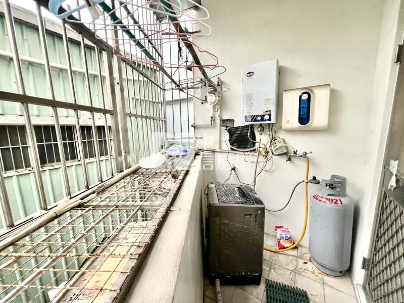 中壢市區、A22、新明市場、超便宜大三房房屋室內格局與周邊環境