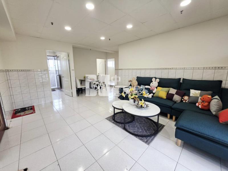 松竹捷運一點利823公園三房附車位房屋室內格局與周邊環境