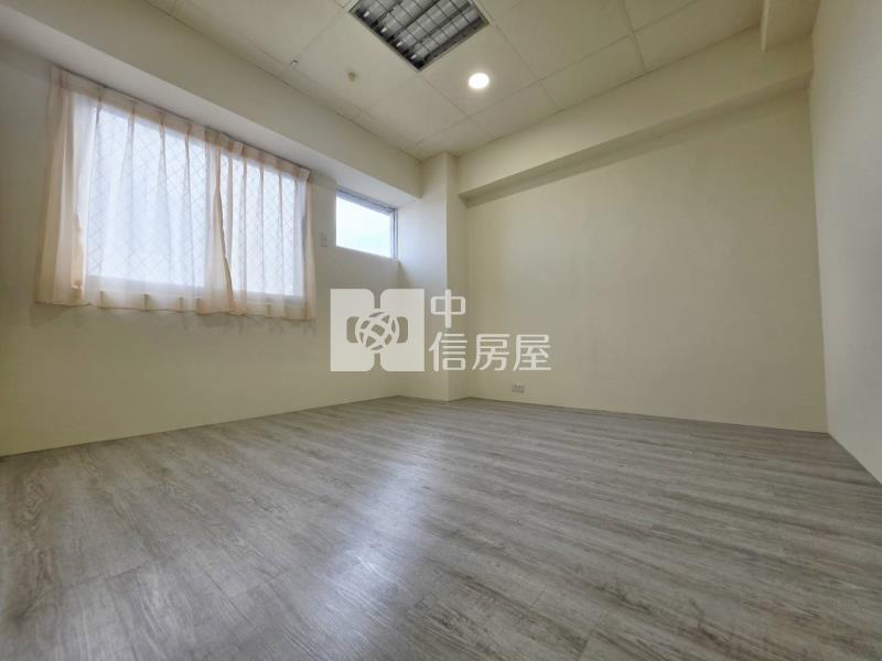 松竹捷運一點利823公園三房附車位房屋室內格局與周邊環境