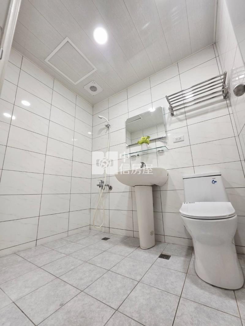 松竹捷運一點利823公園三房附車位房屋室內格局與周邊環境