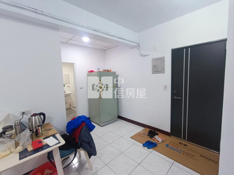 【奔馳】捷運G08-南門大廈-大套房房屋室內格局與周邊環境