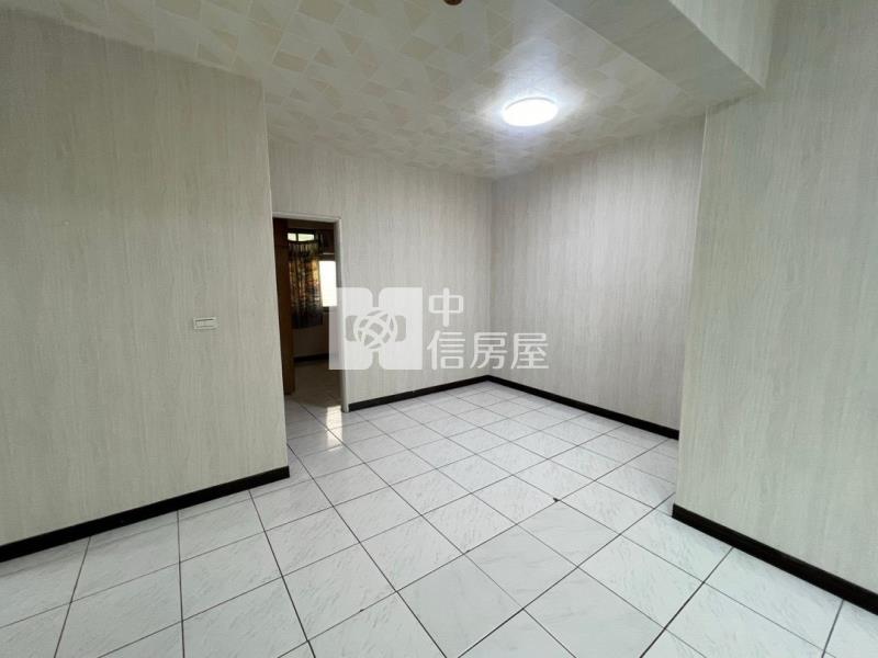 ●登輝亮麗三房房屋室內格局與周邊環境