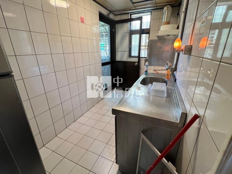 ●登輝亮麗三房房屋室內格局與周邊環境