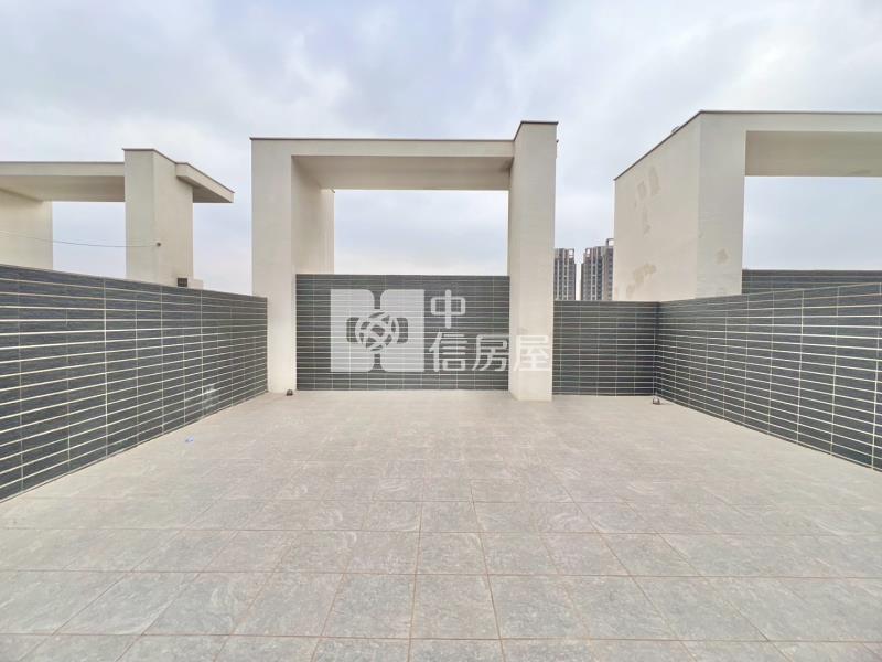 梧棲三井OUTLET捷運藍線旁臨路美別墅房屋室內格局與周邊環境