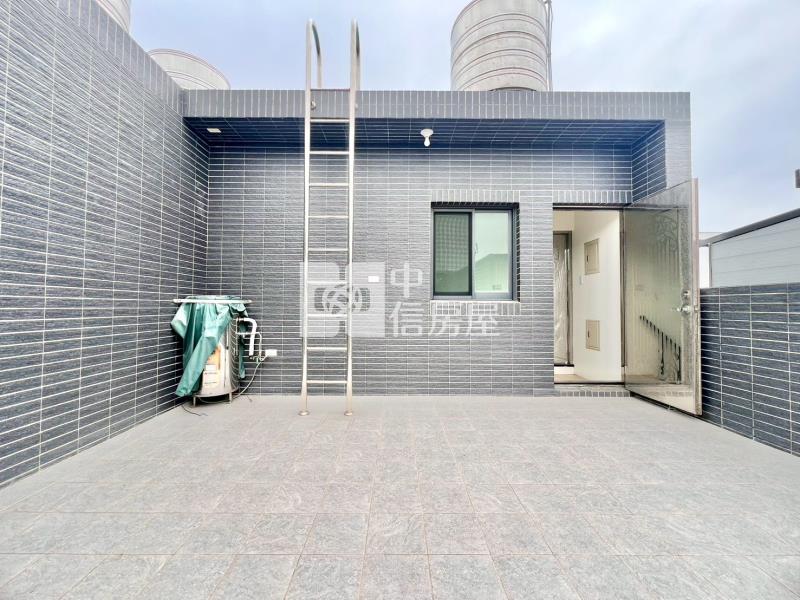 梧棲三井OUTLET捷運藍線旁臨路美別墅房屋室內格局與周邊環境