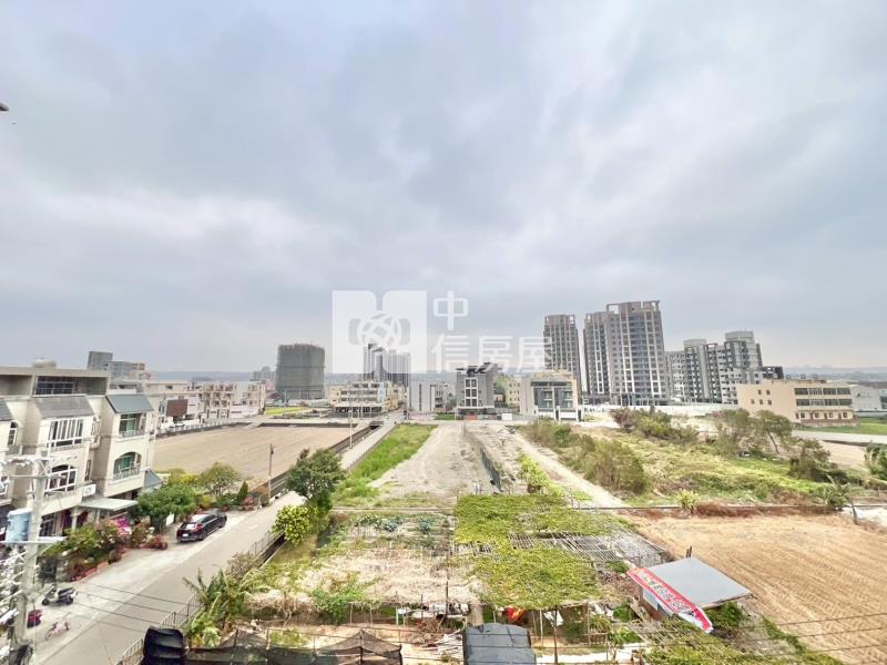 梧棲三井OUTLET捷運藍線旁臨路美別墅房屋室內格局與周邊環境