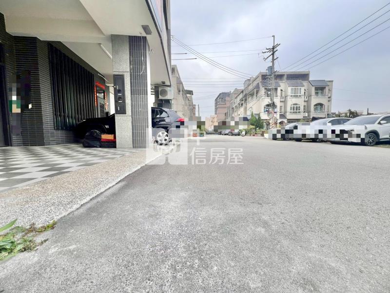 梧棲三井OUTLET捷運藍線旁臨路美別墅房屋室內格局與周邊環境