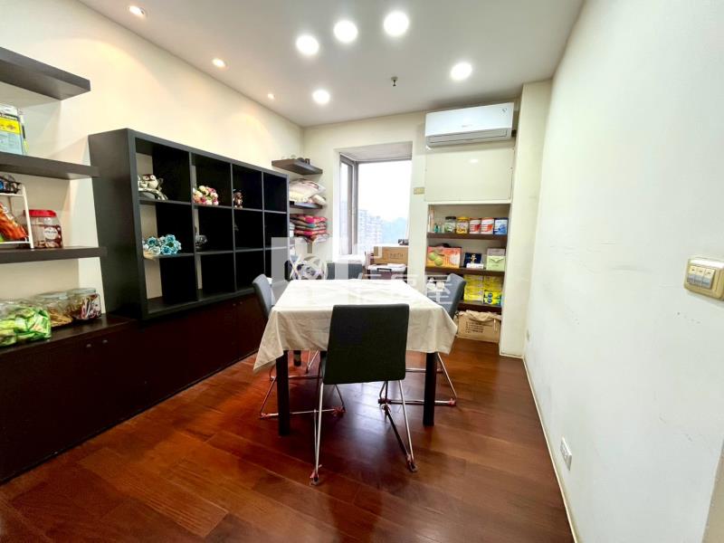 ●E-GO高樓景觀三房+車位房屋室內格局與周邊環境