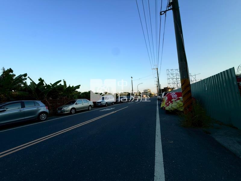 善化陽明國小好便宜邊間透天房屋室內格局與周邊環境