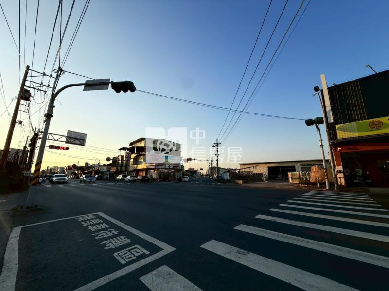 善化陽明國小好便宜邊間透天房屋室內格局與周邊環境