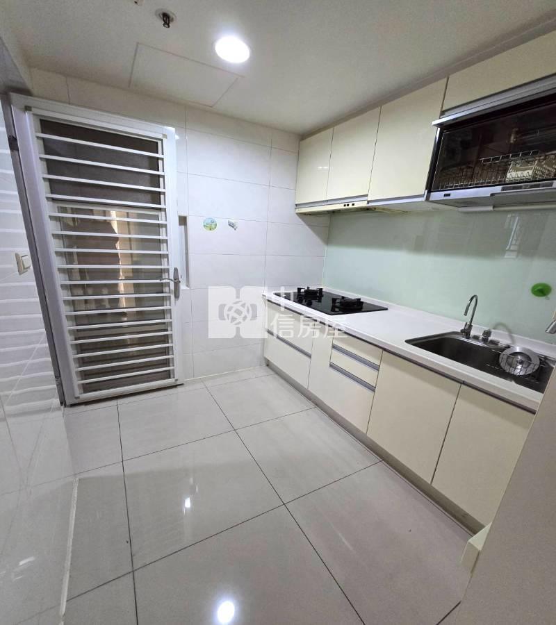 中壢捷運【法國之星】美3房車位電梯大樓房屋室內格局與周邊環境