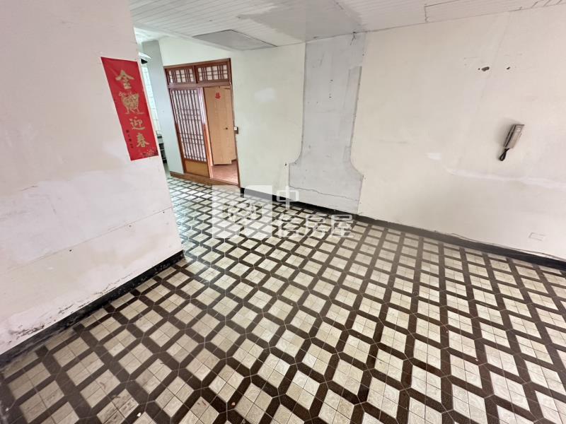 龜山后街稀有低樓層公寓房屋室內格局與周邊環境