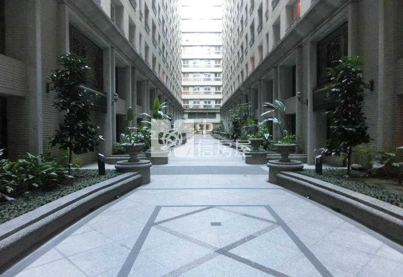 中壢捷運【法國之星】景觀3房大車位電梯大樓房屋室內格局與周邊環境