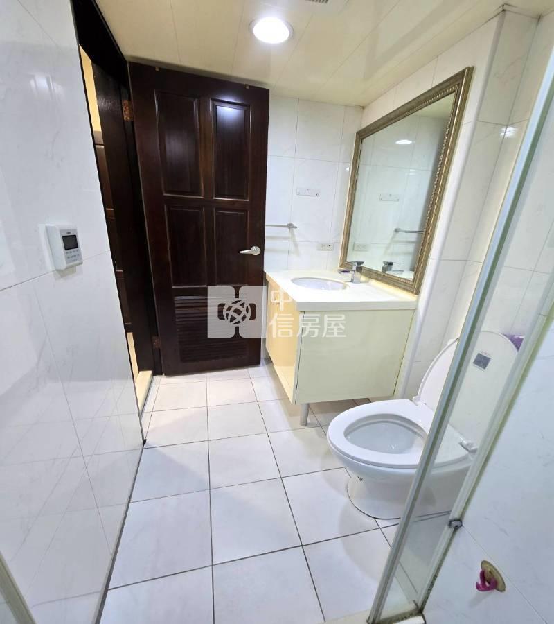 中壢捷運【法國之星】景觀3房大車位電梯大樓房屋室內格局與周邊環境