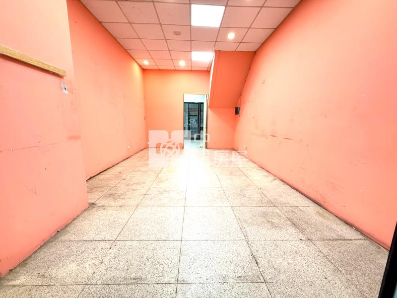 正梅亭街賺錢金店面房屋室內格局與周邊環境