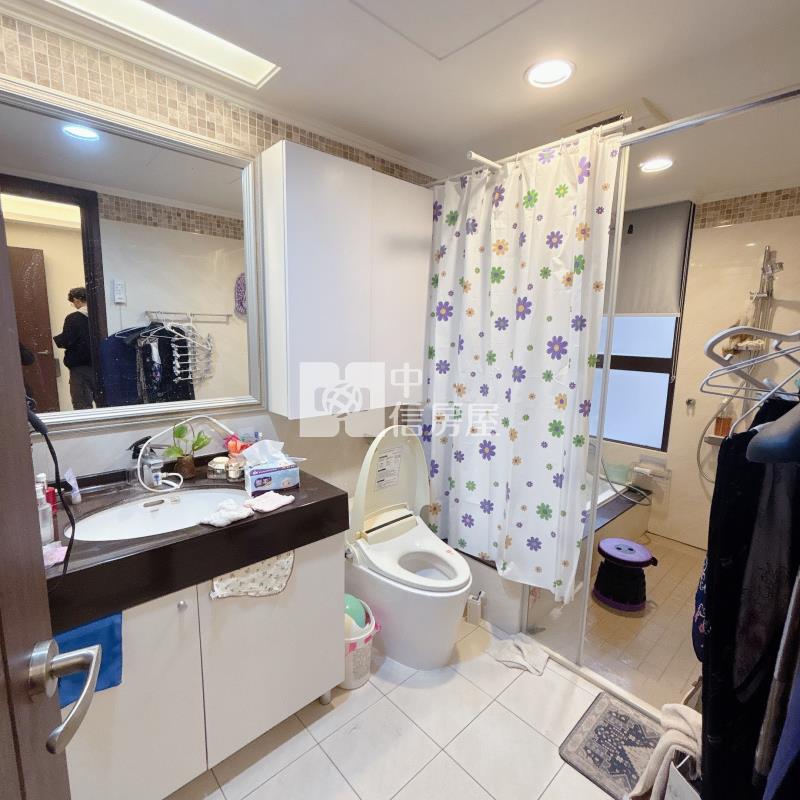 艾菲爾大三房雙車位房屋室內格局與周邊環境