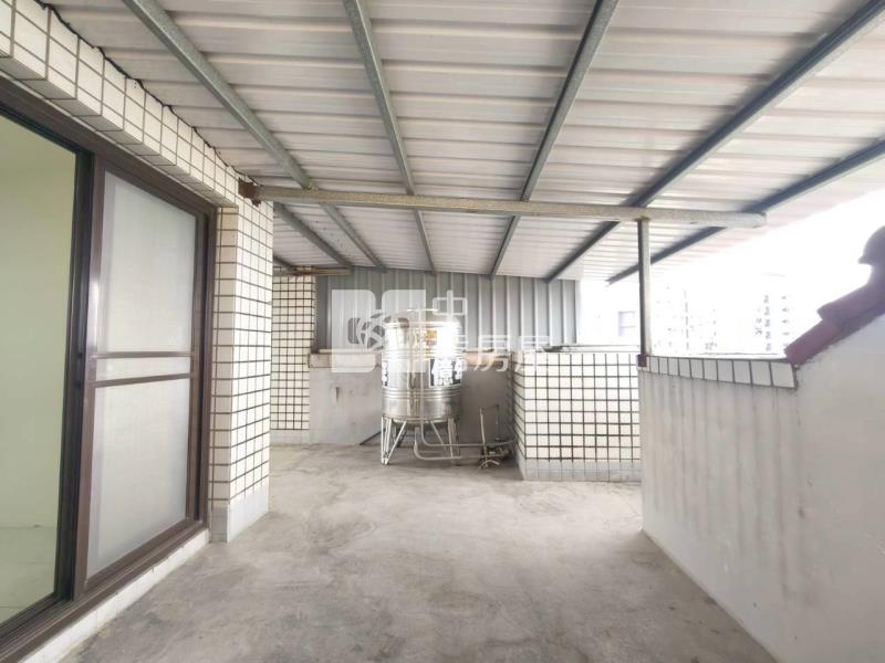 斗六石榴雙車美別墅房屋室內格局與周邊環境