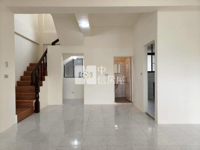 斗六石榴雙車美別墅房屋室內格局與周邊環境