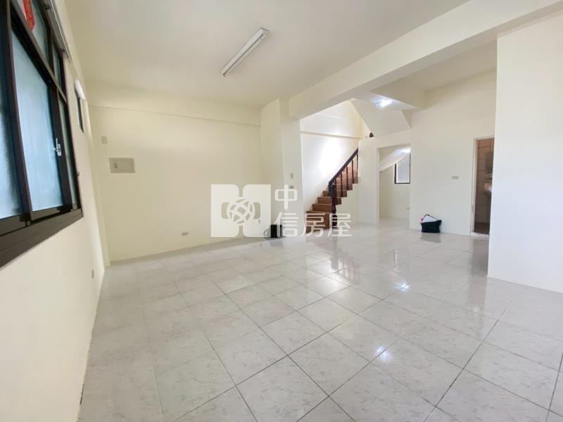 斗六石榴雙車美別墅房屋室內格局與周邊環境