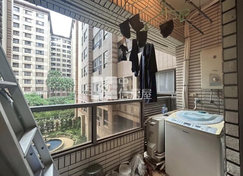 太子鳳凰城捷運電梯美三房房屋室內格局與周邊環境