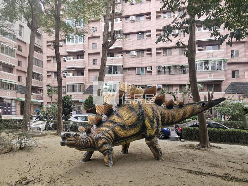 郡安路長谷鳳凰採光亮麗三房房屋室內格局與周邊環境