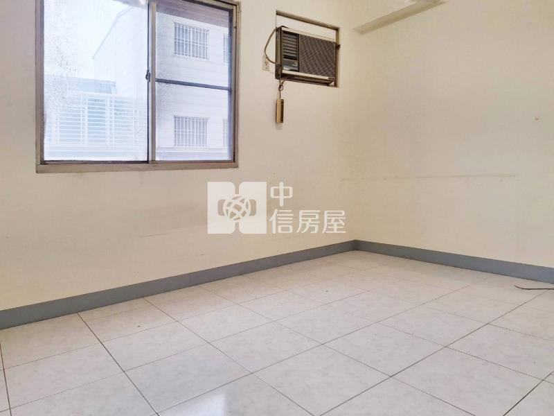 郡安路長谷鳳凰採光亮麗三房房屋室內格局與周邊環境