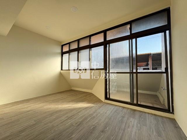 北屯好市多前院別墅房屋室內格局與周邊環境