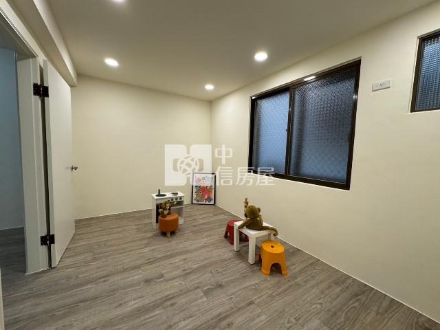 北屯好市多前院別墅房屋室內格局與周邊環境