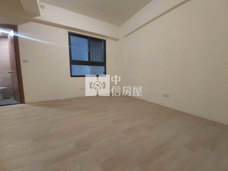 體育園區全新電梯透天房屋室內格局與周邊環境