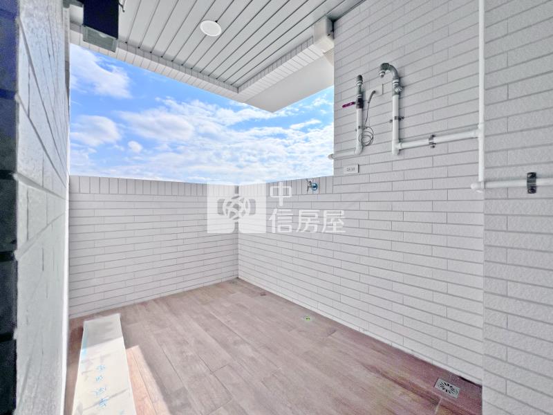 軍功商圈日灃3房平車精緻戶房屋室內格局與周邊環境