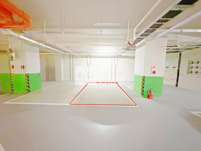 軍功商圈日灃3房平車精緻戶房屋室內格局與周邊環境