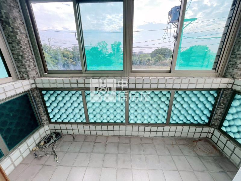 觀音福山路邊間透天房屋室內格局與周邊環境